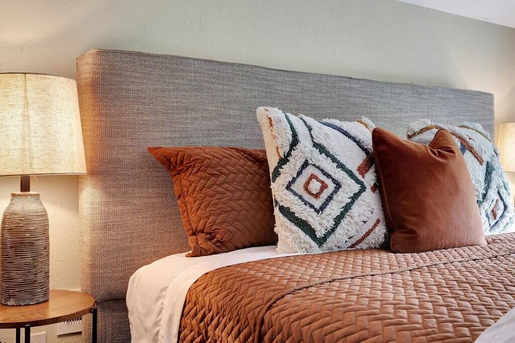 Photo of Others in Champaign