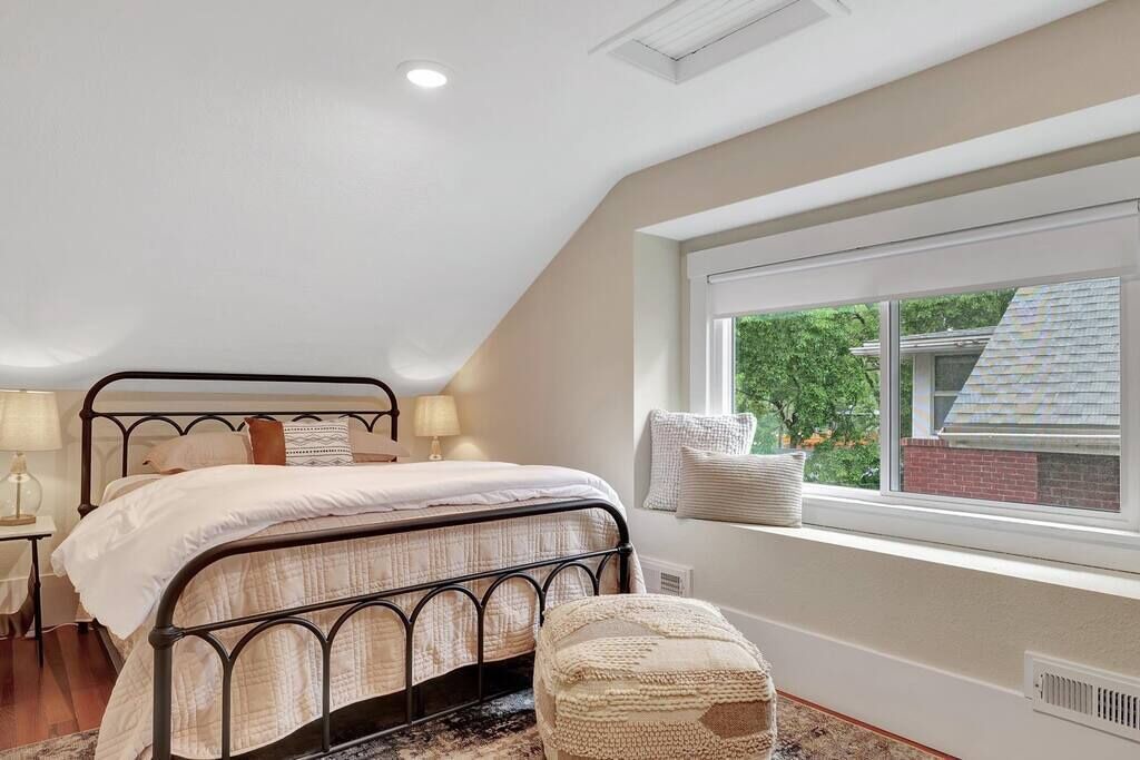 Photo of Others in Champaign