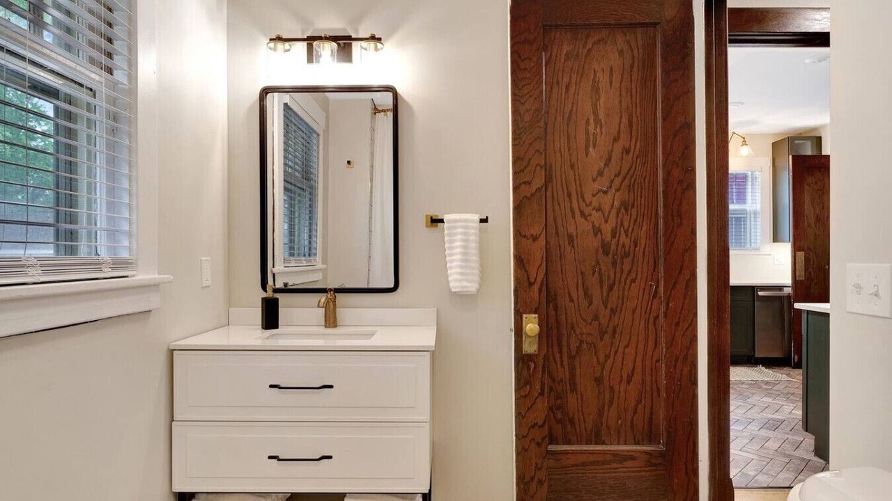 Photo of Bathroom in Champaign