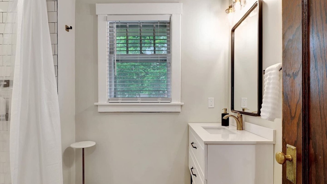 Photo of Bathroom in Champaign