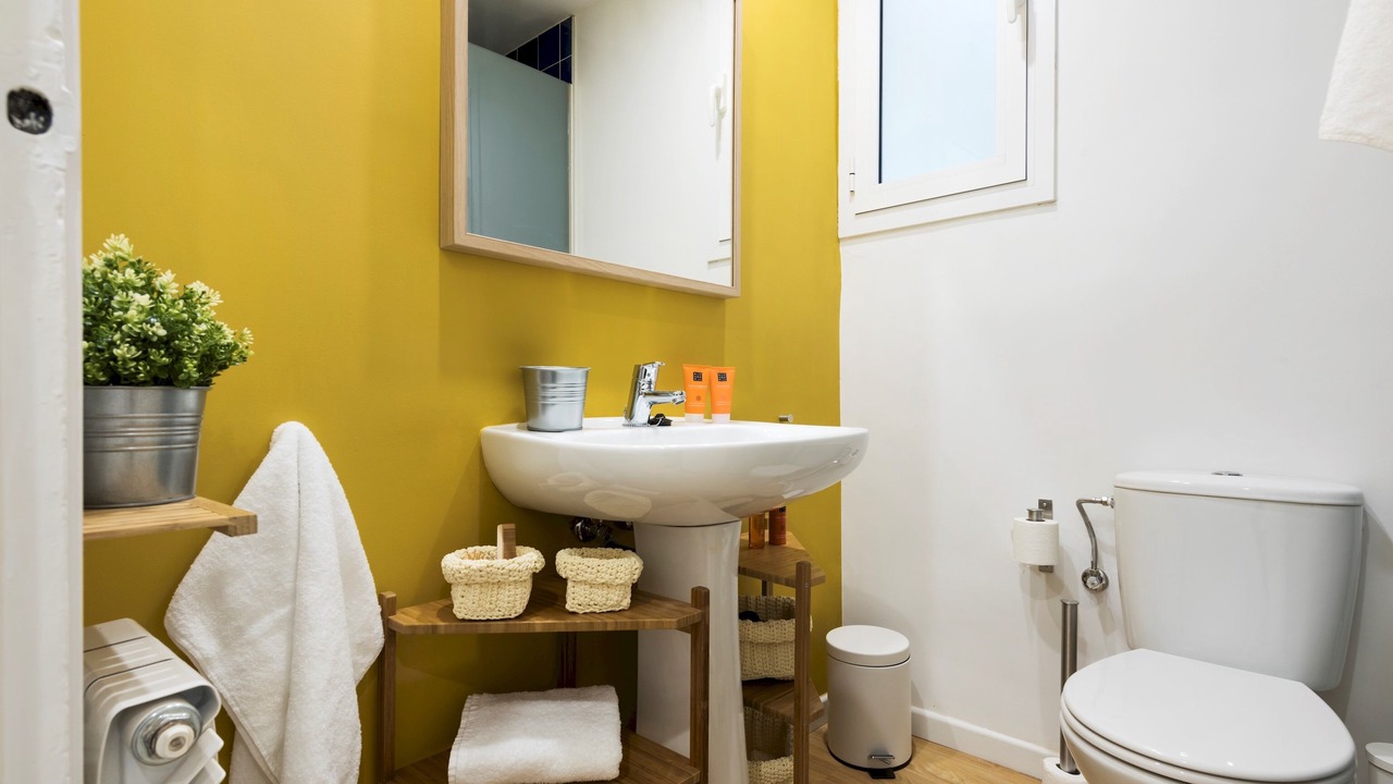 Photo of Bathroom in Sants