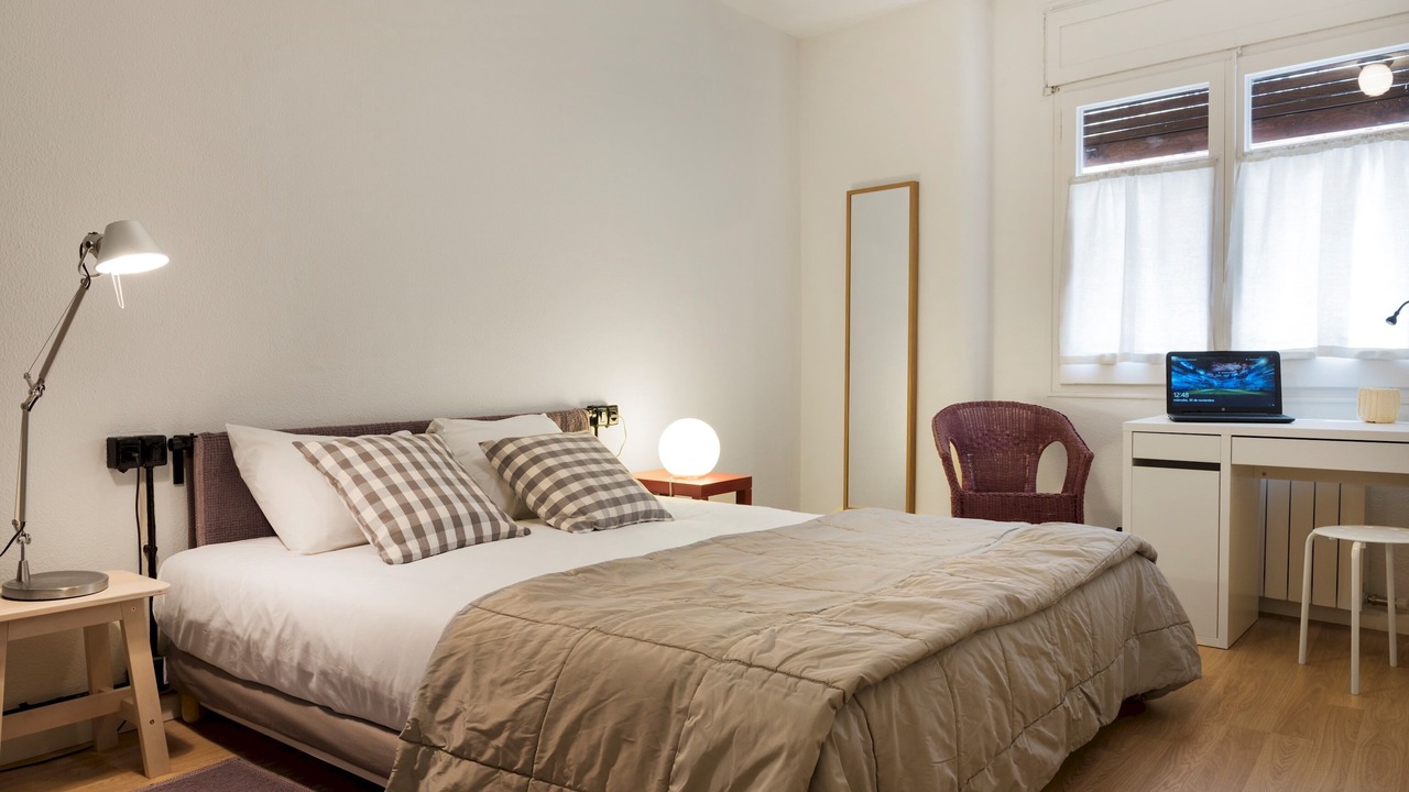 Photo of Bedroom in Sants