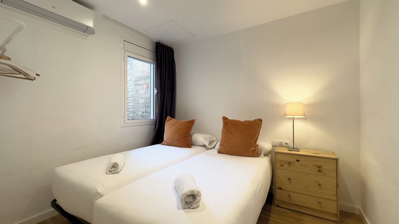 Photo of Bedroom in Sants