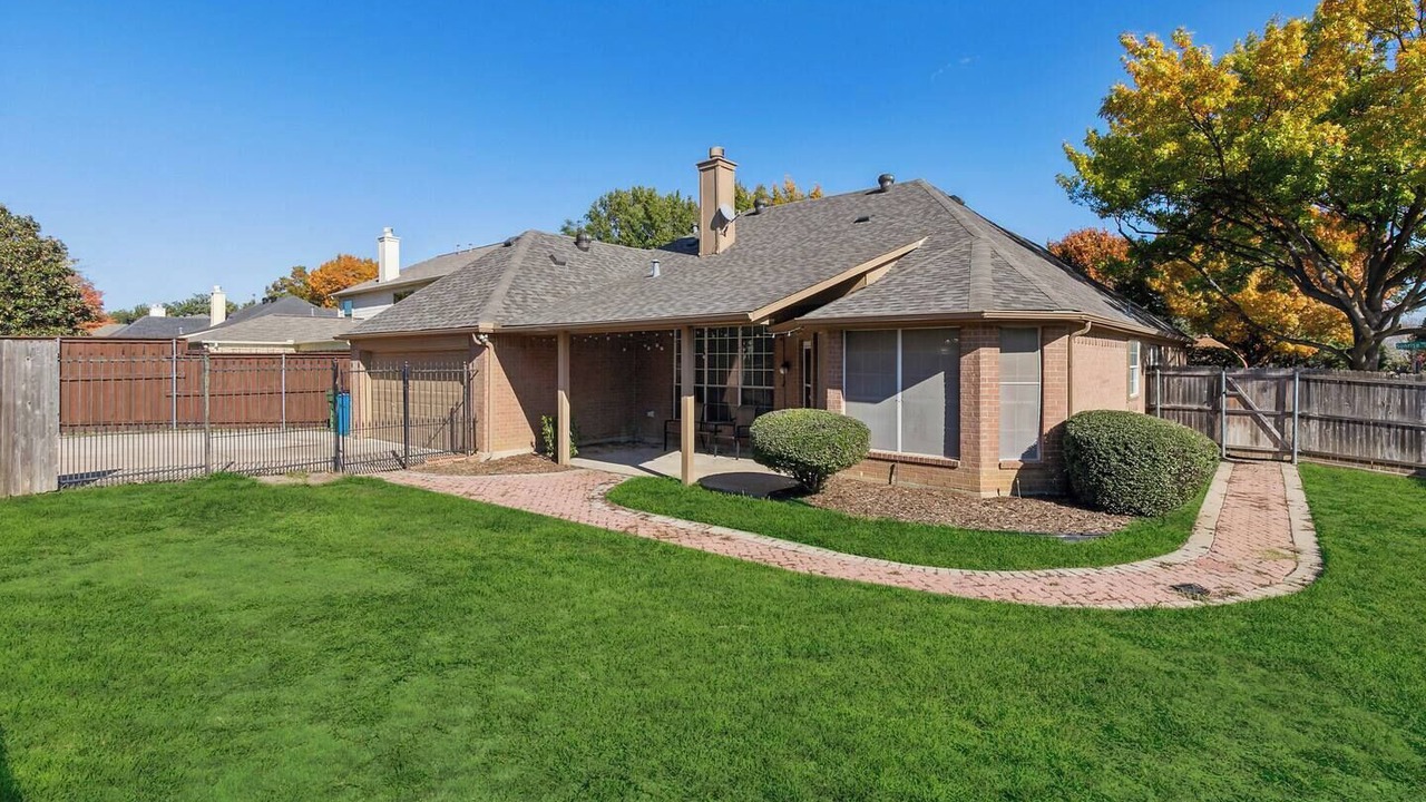 Photo of Outdoor in Flower Mound
