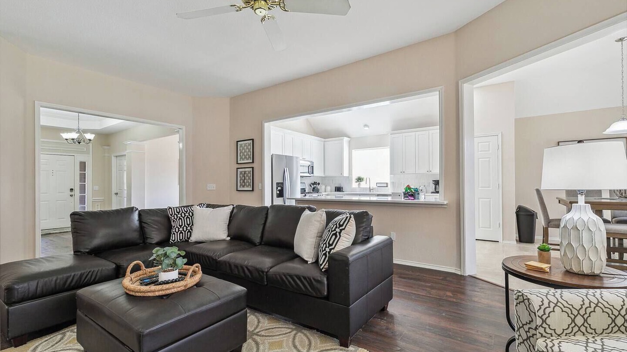 Photo of Livingroom in Flower Mound