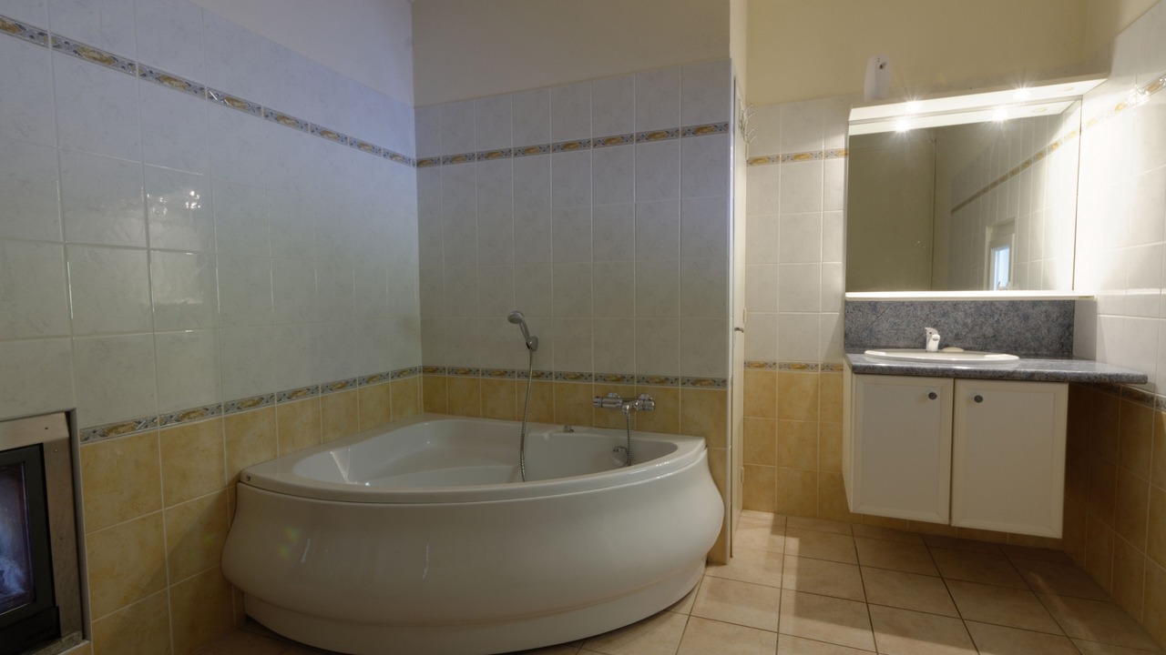 Photo of Bathroom in Saint-Amans-Valtoret