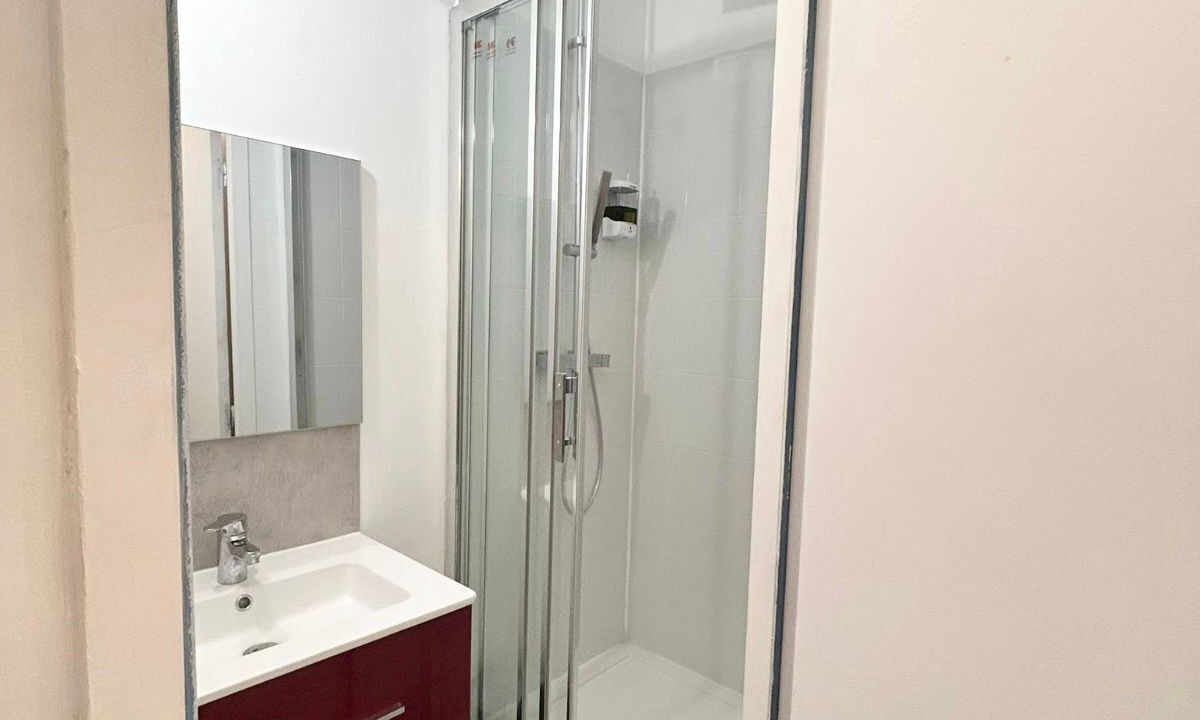 Photo of Bathroom in Centre Ville