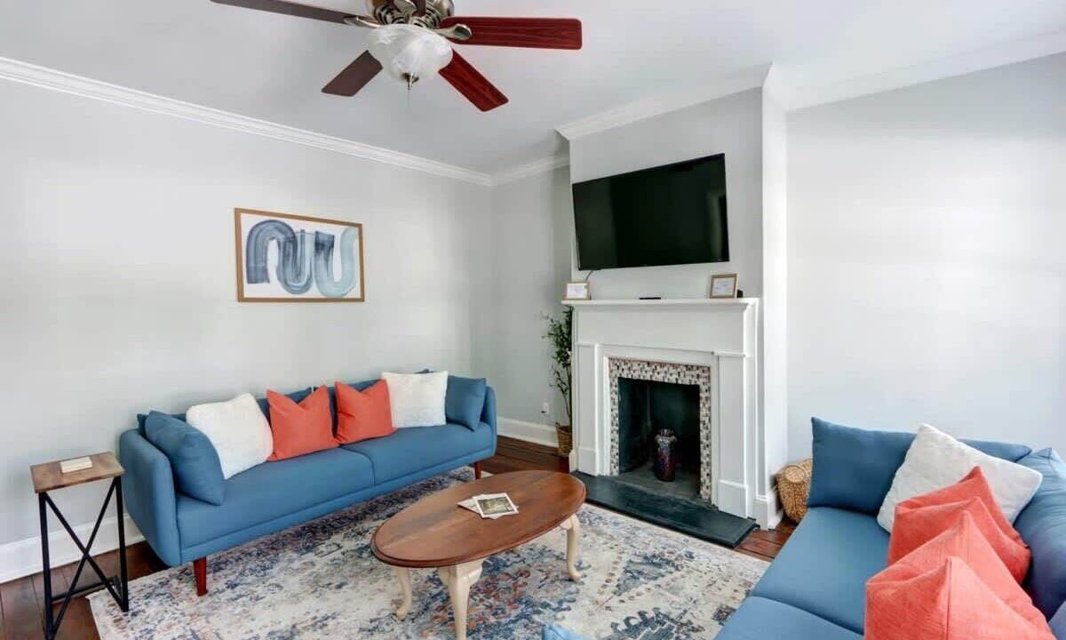 Photo of Livingroom in Beach Institute