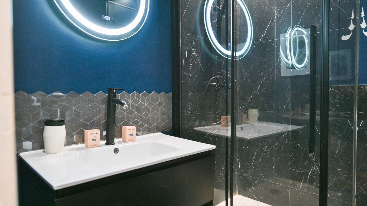 Photo of Bathroom in Arsenal