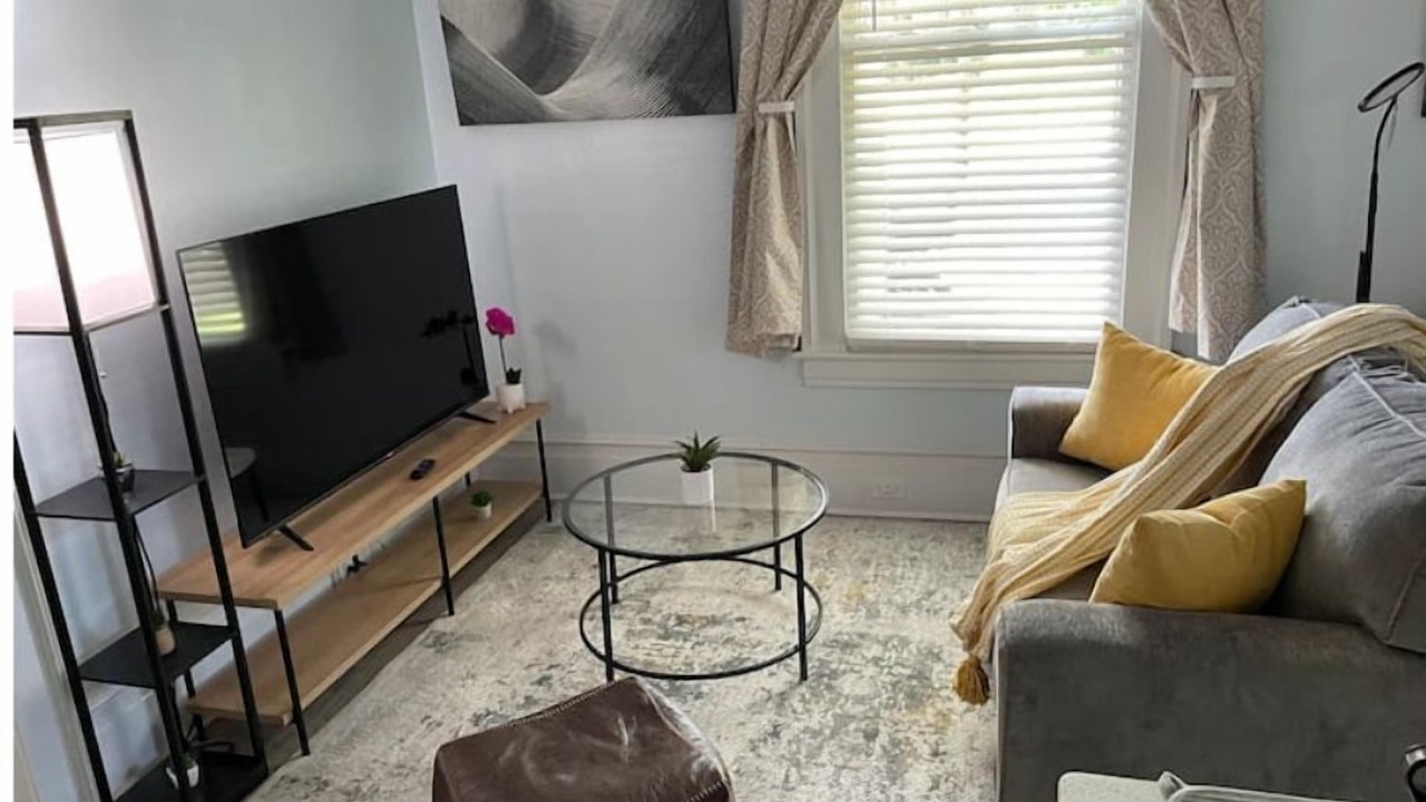 Photo of Livingroom in Montgomery