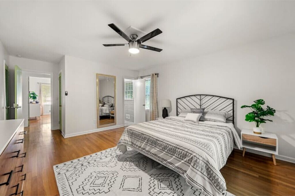 Photo of Bedroom in Briarcliff Heights