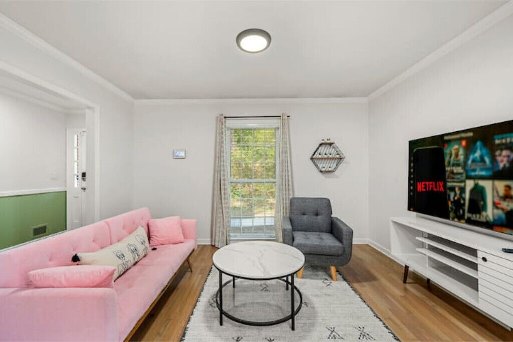 Photo of Livingroom in Briarcliff Heights