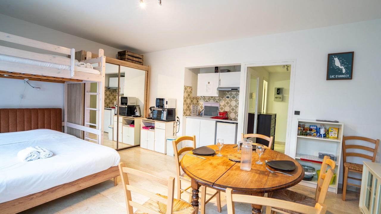 Photo of Bedroom in Duingt