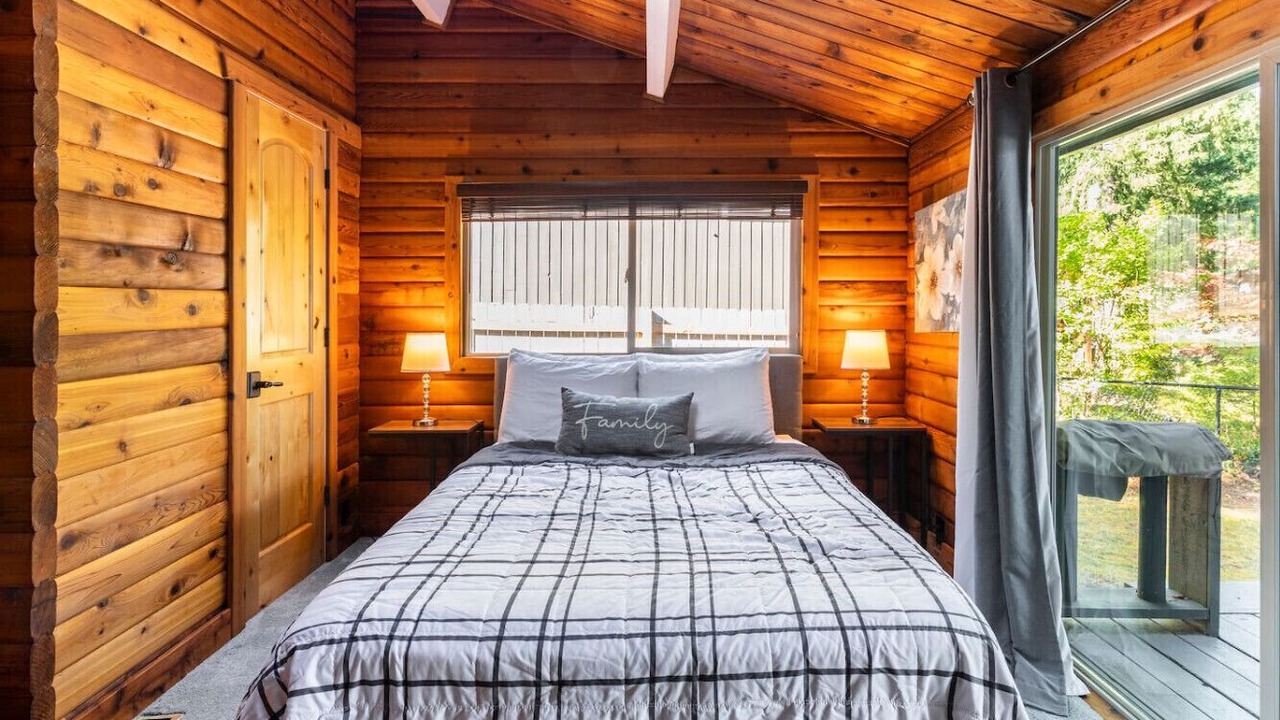 Photo of Others in Fall City