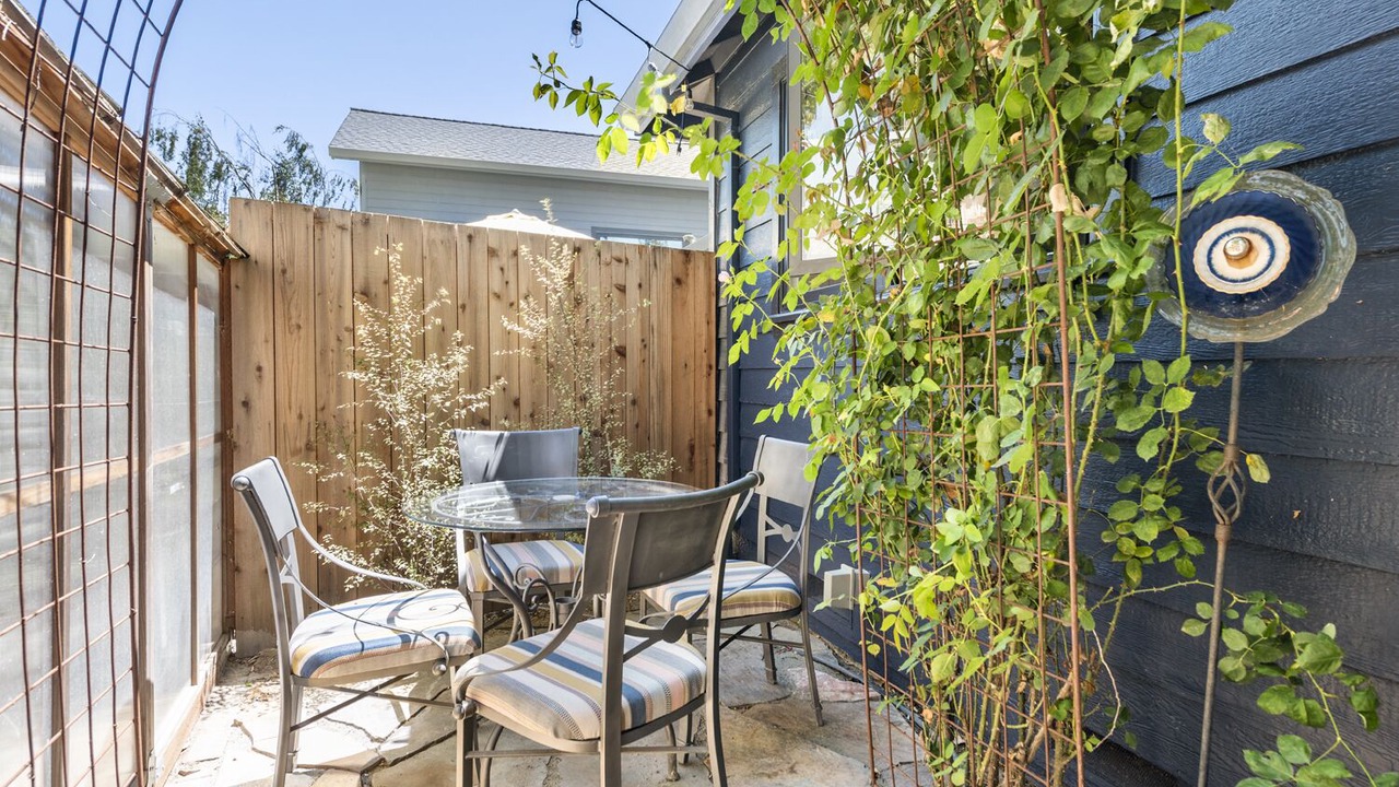 Photo of Outdoor in Freestone