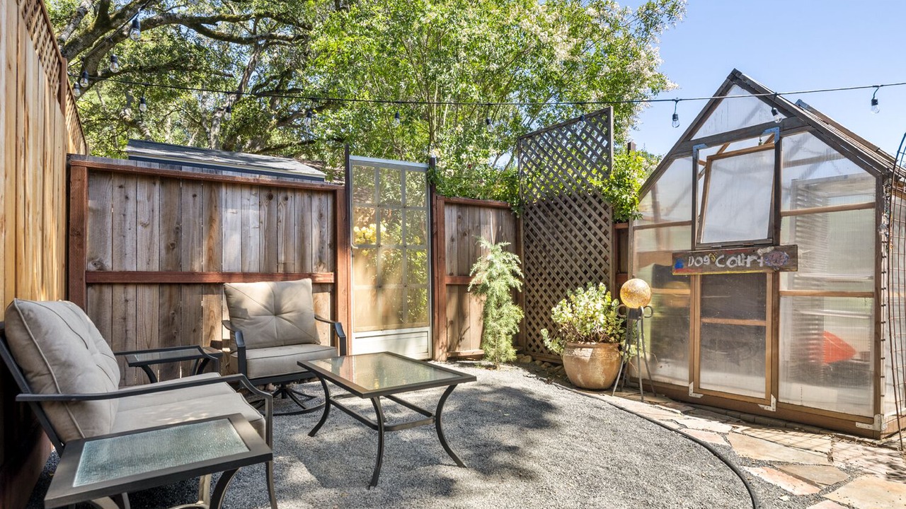 Photo of Outdoor in Freestone