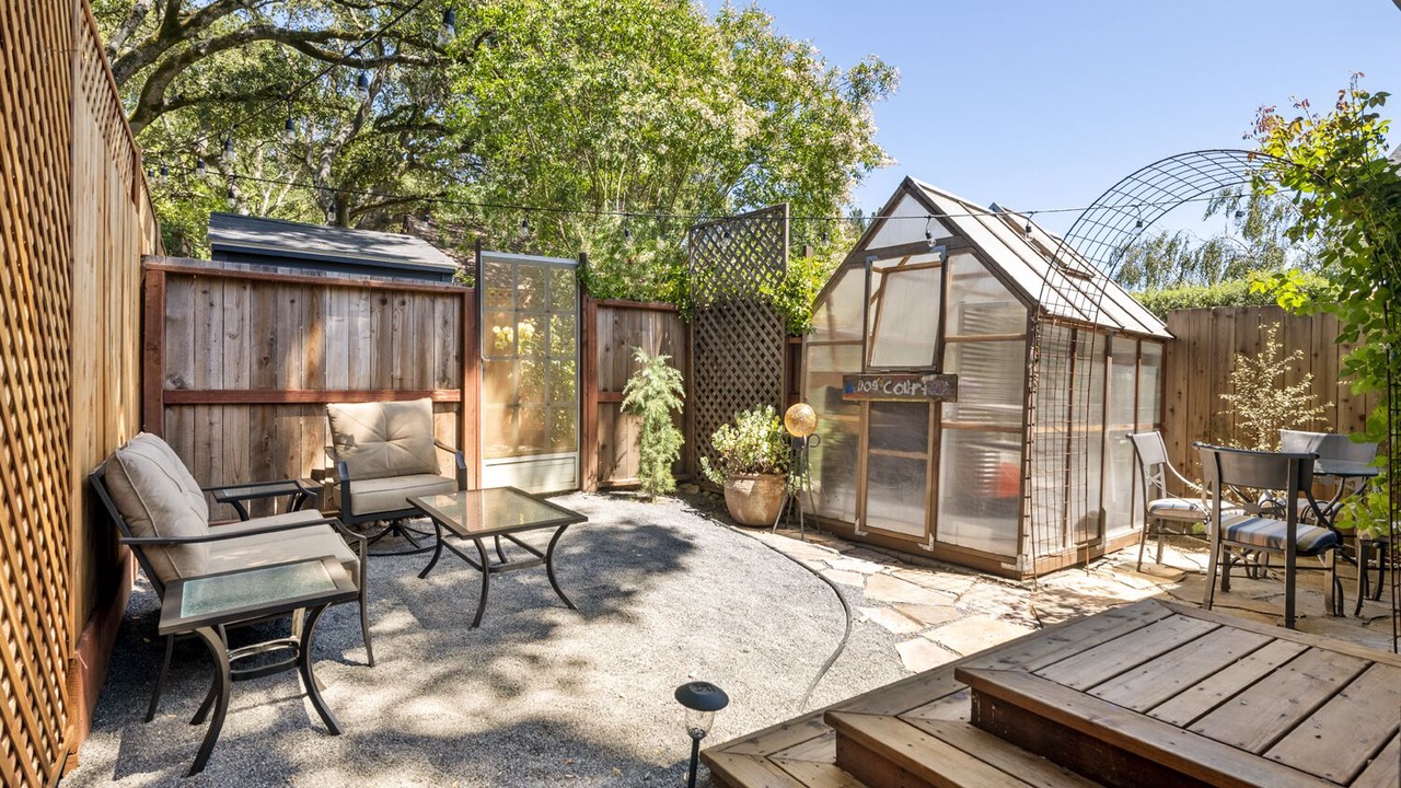Photo of Patio Balcony in Freestone