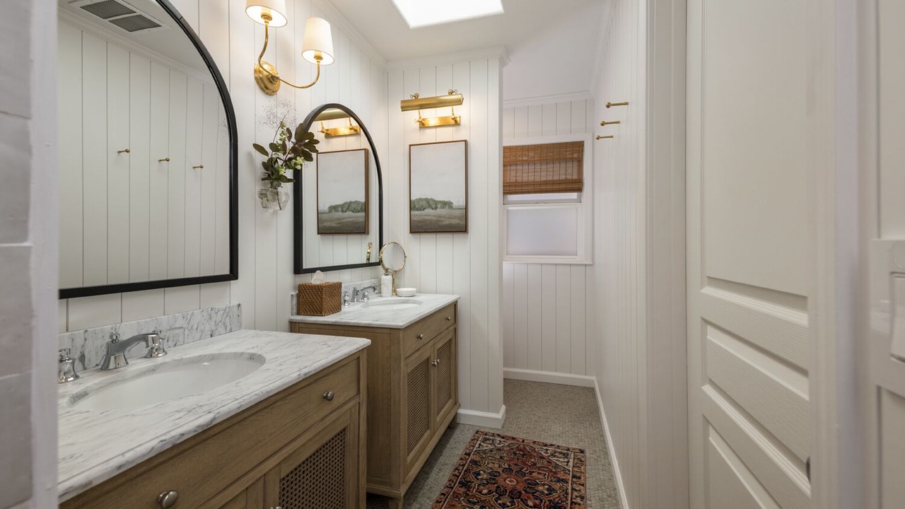Photo of Bathroom in Freestone