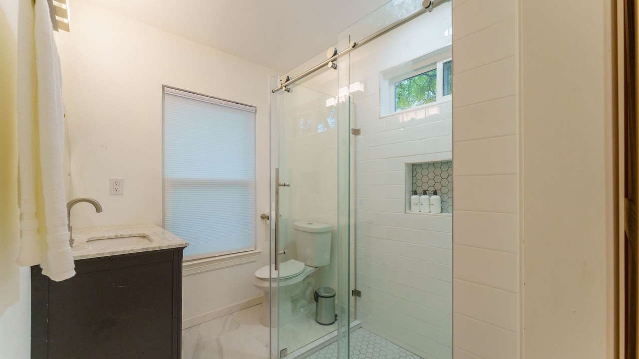 Photo of Bathroom in Rosewood