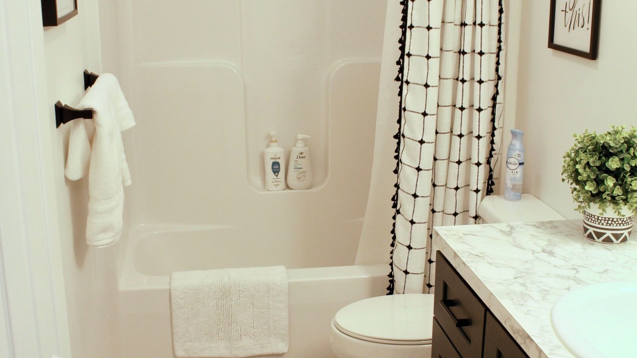 Photo of Bathroom in Lincoln