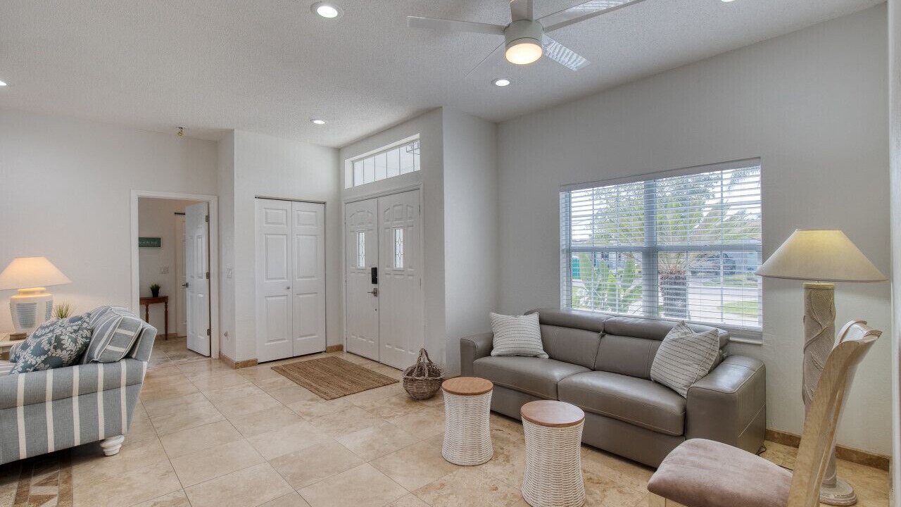 Photo of Livingroom in Palm Harbor