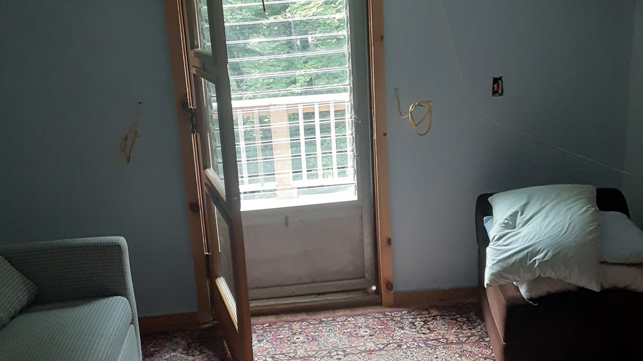Photo of Livingroom in Town of Clifton
