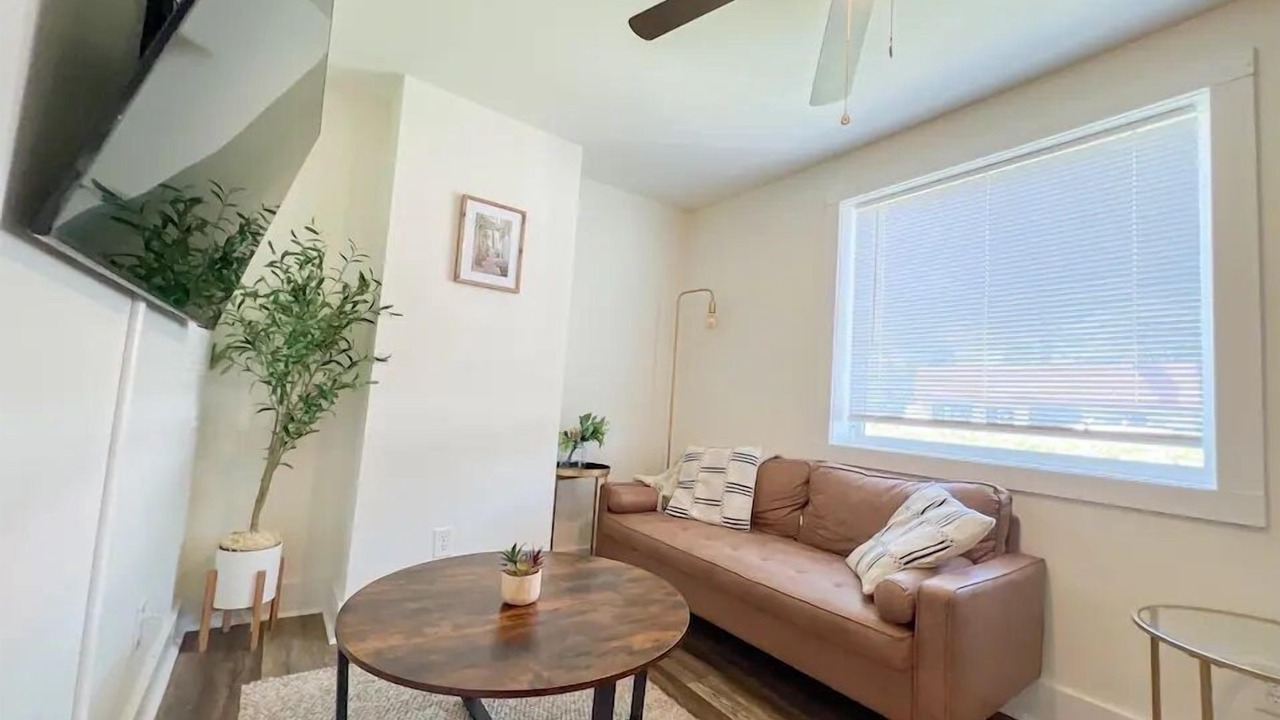 Photo of Livingroom in Parker