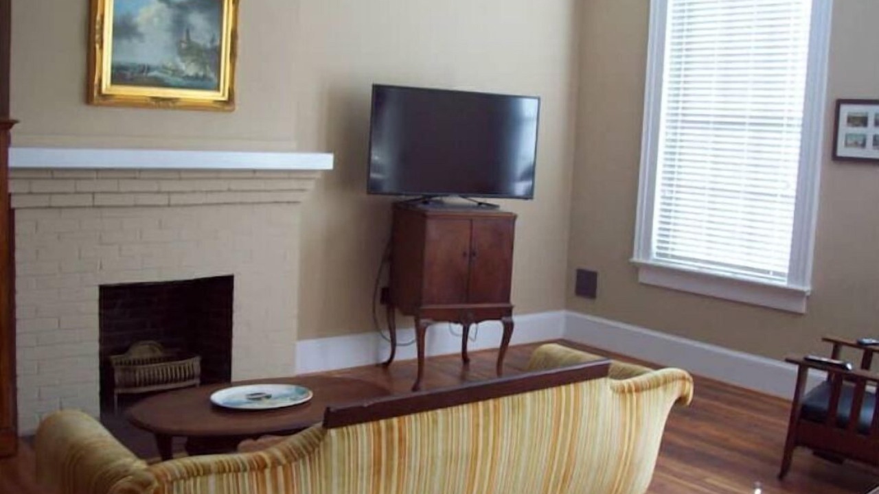 Photo of Livingroom in Macon
