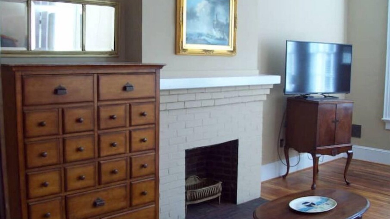 Photo of Livingroom in Macon