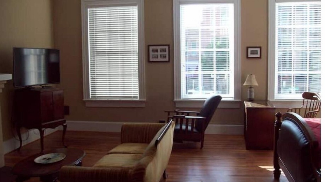Photo of Livingroom in Macon