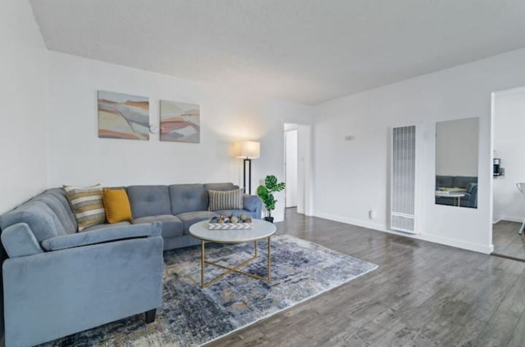 Photo of Livingroom in East Whittier