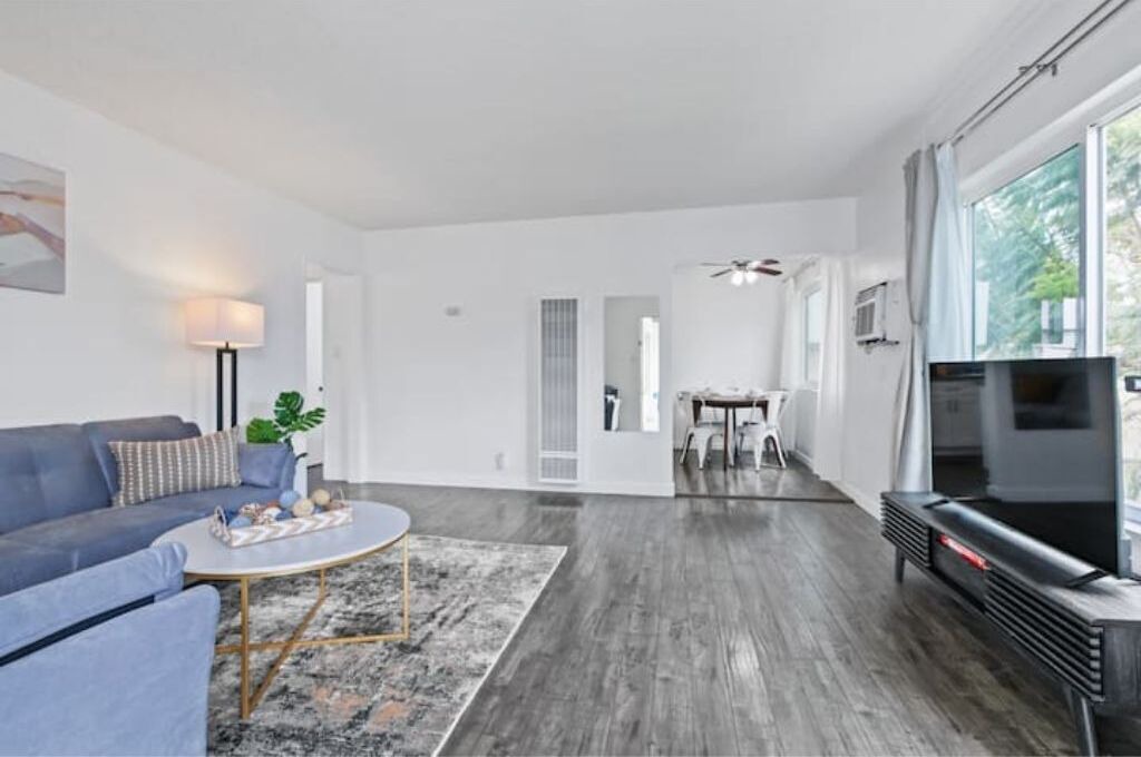 Photo of Livingroom in East Whittier