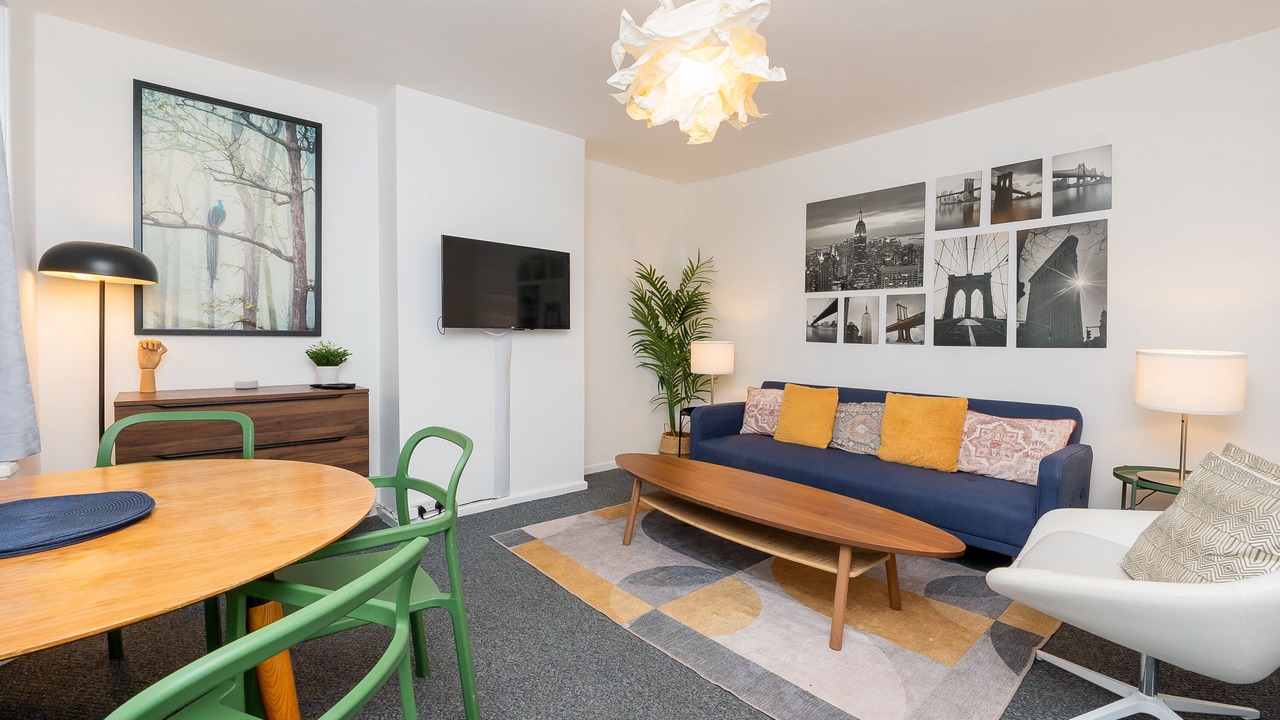 Photo of Livingroom in Severn Beach