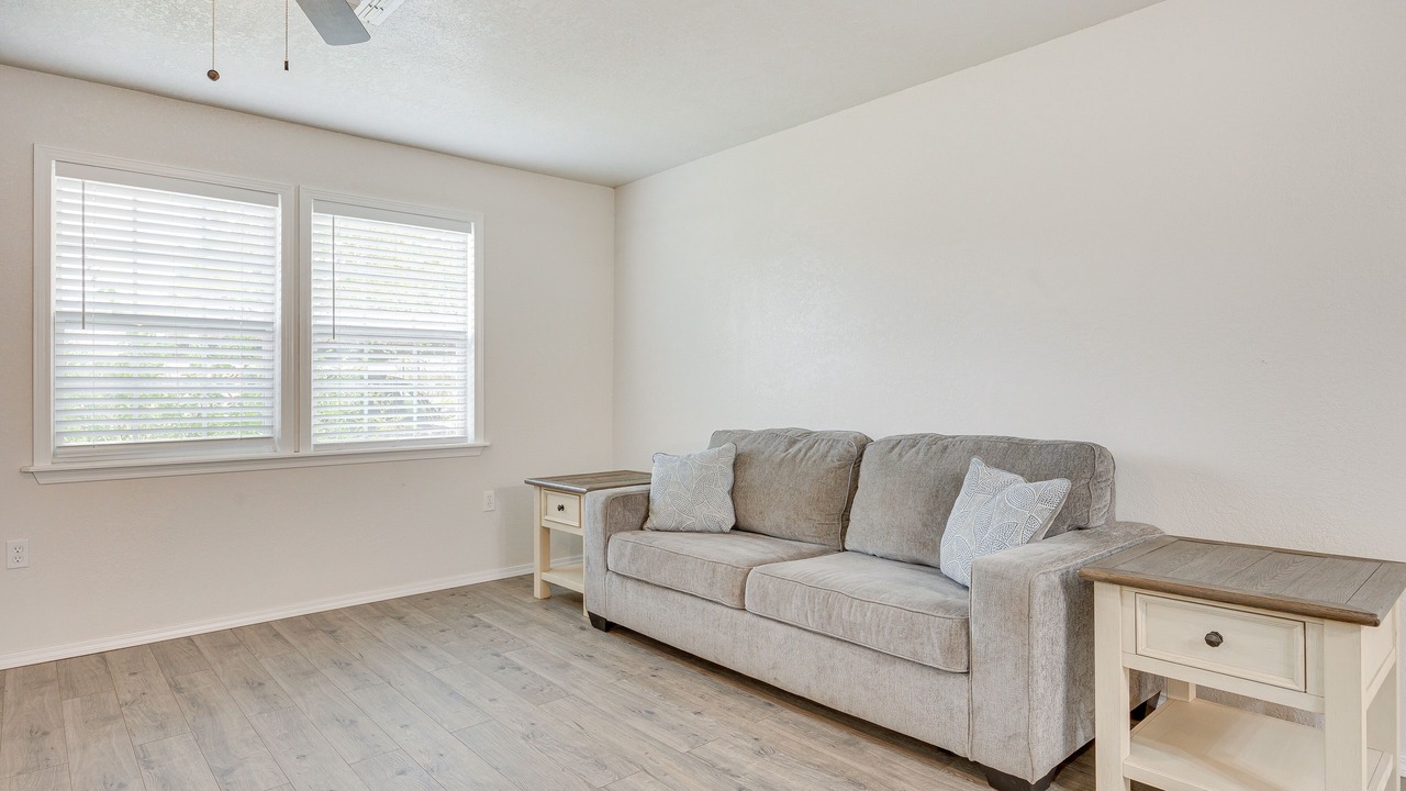 Photo of Livingroom in Mangum