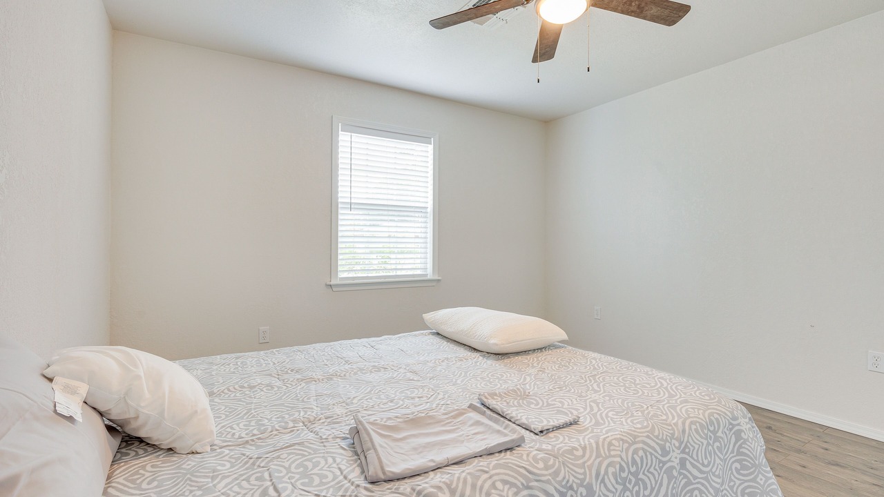 Photo of Bedroom in Mangum
