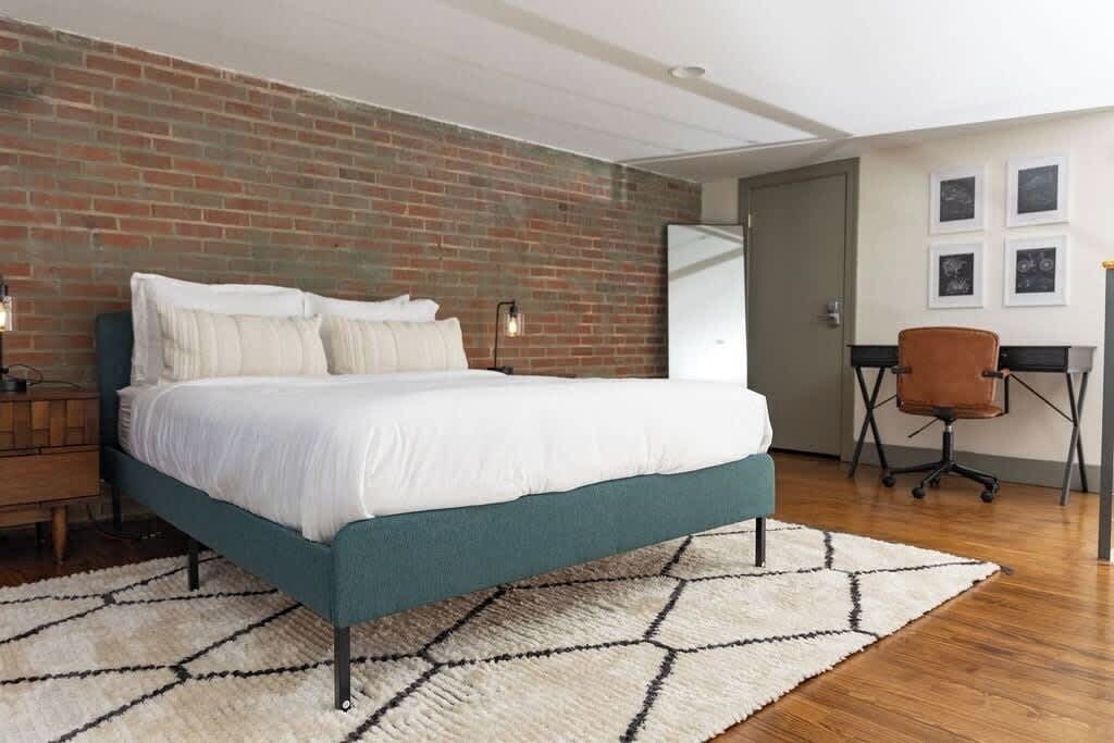 Photo of Bedroom in Roanoke