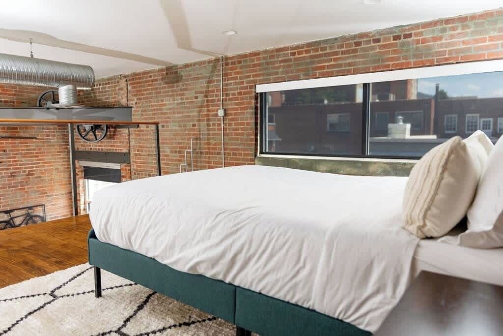 Photo of Bedroom in Roanoke