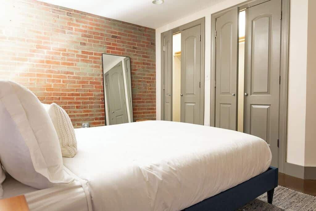 Photo of Bedroom in Roanoke