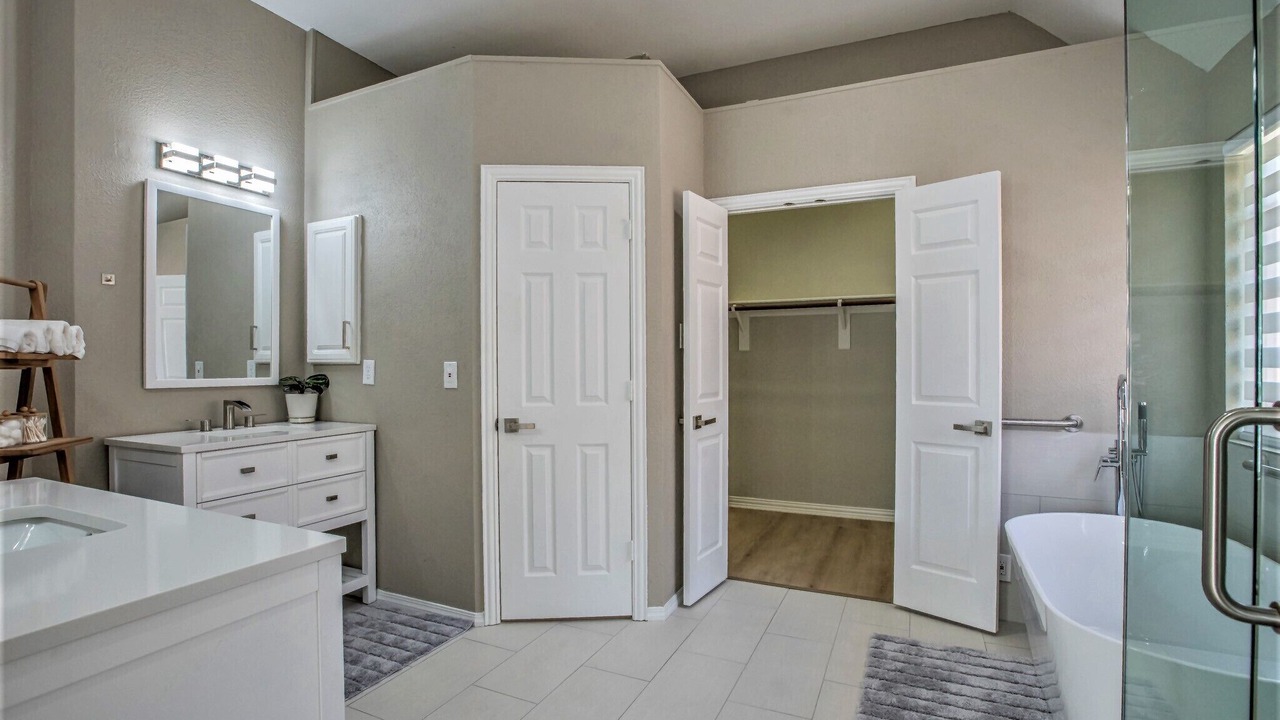 Photo of Bathroom in Valley Ranch