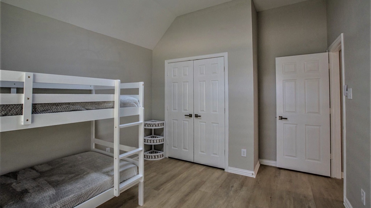 Photo of Bedroom in Valley Ranch