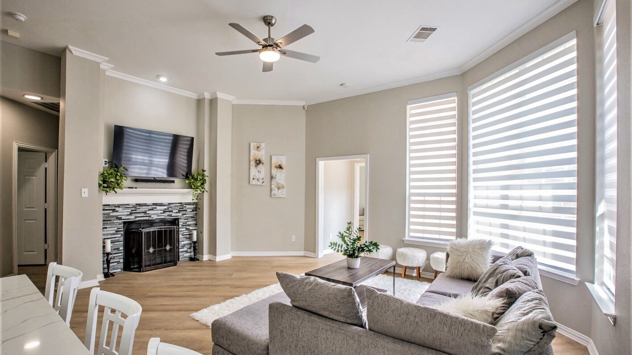 Photo of Livingroom in Valley Ranch
