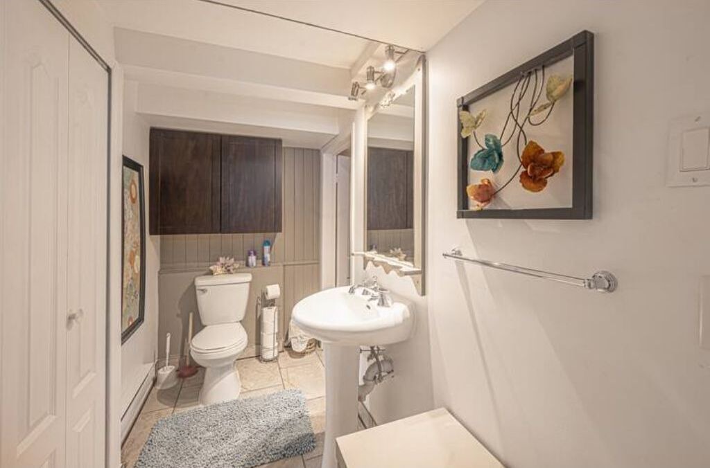Photo of Bathroom in St. Jerome