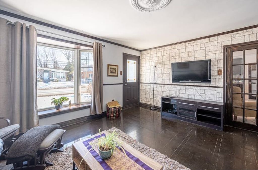 Photo of Livingroom in St. Jerome
