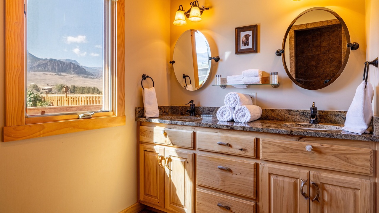 Photo of Bathroom in Wapiti