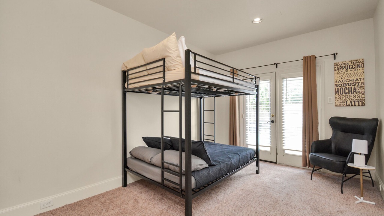 Photo of Bedroom in Woodlake - Briar Meadow