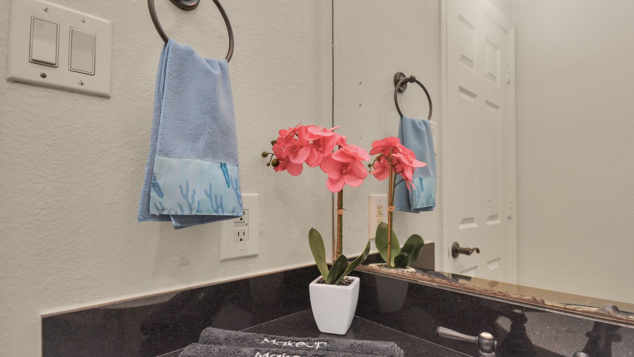 Photo of Bathroom in Woodlake - Briar Meadow