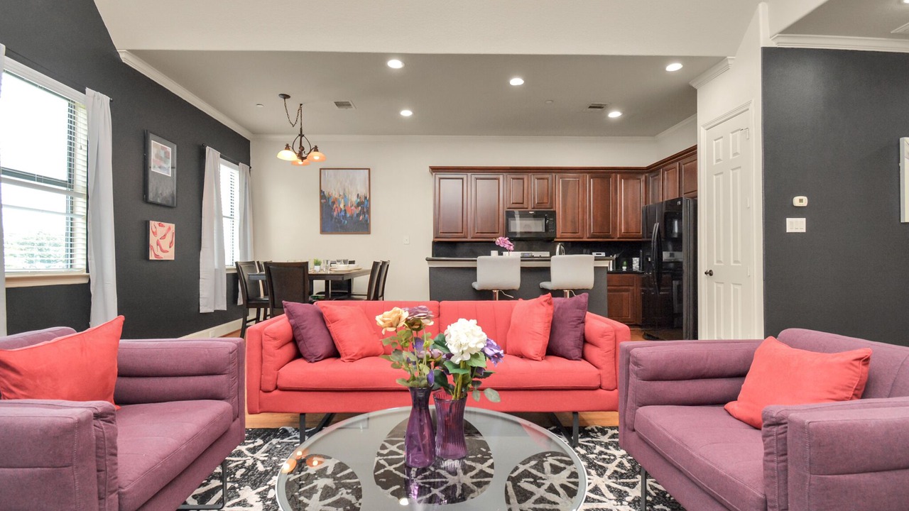Photo of Livingroom in Woodlake - Briar Meadow