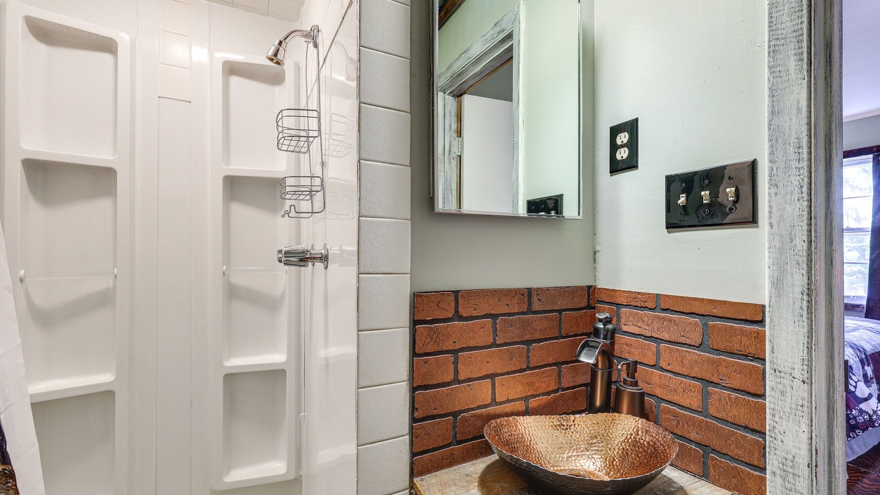 Photo of Bathroom in Cassville