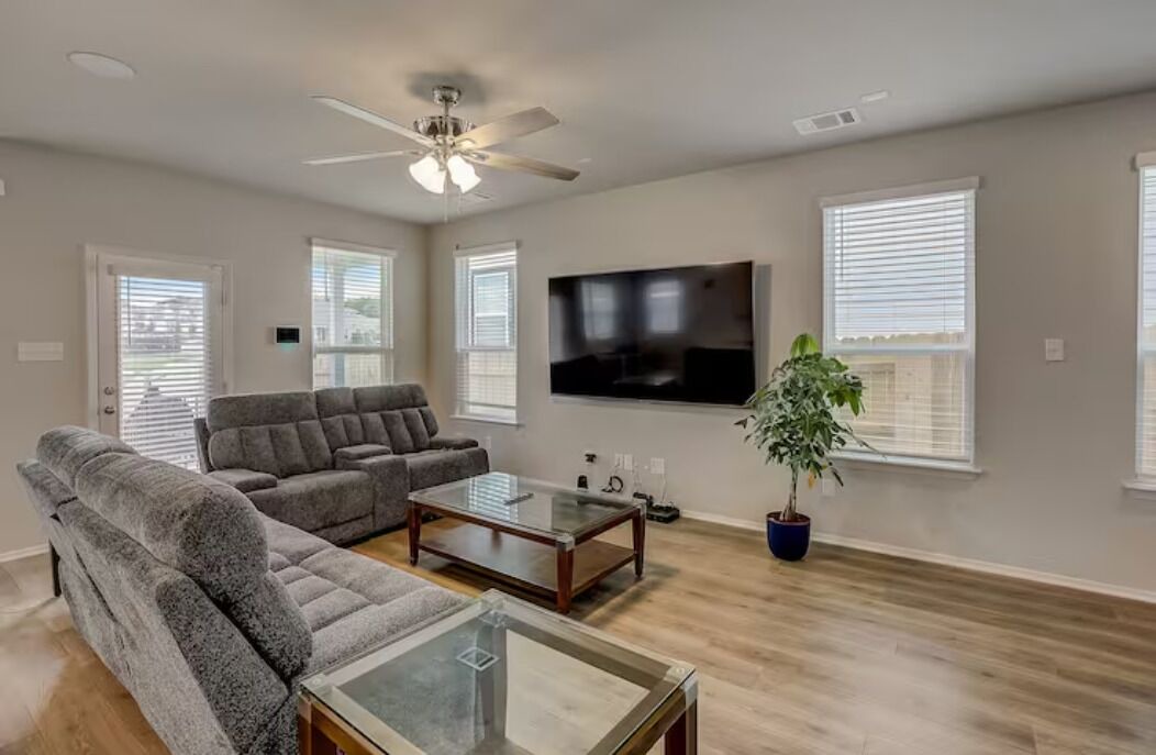Photo of Livingroom in Travis County