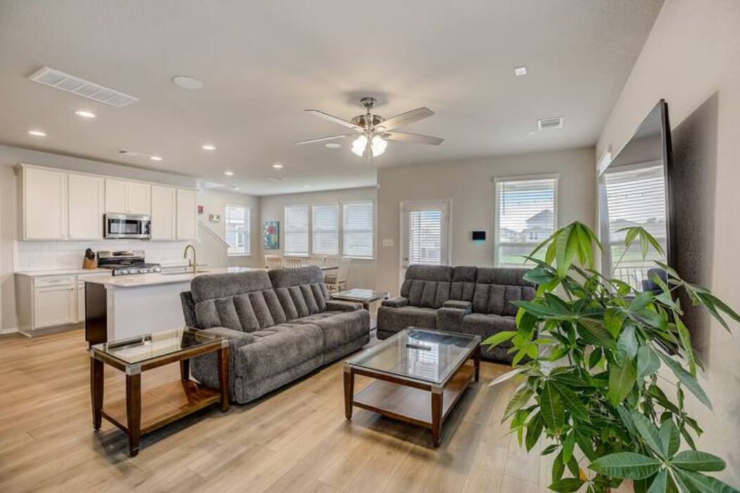 Photo of Livingroom in Travis County